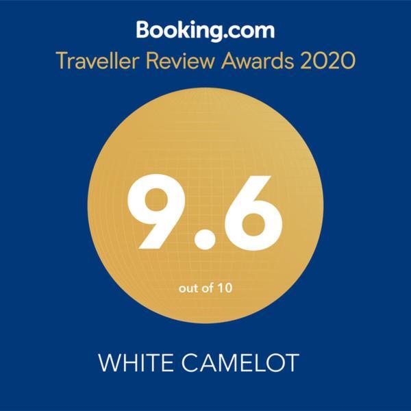 White Camelot Hotell Kandy Eksteriør bilde